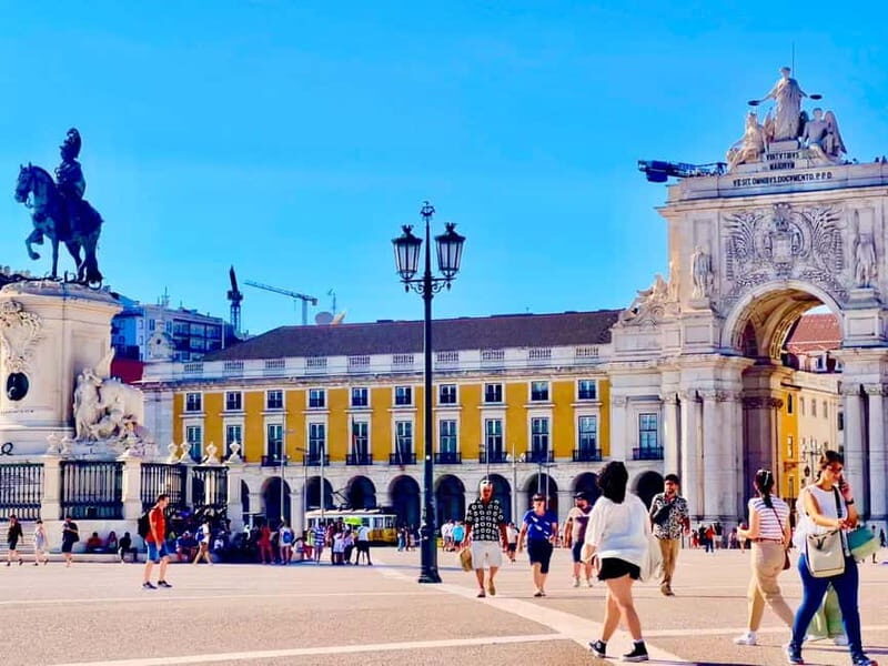 Lisbon: Guided Sightseeing Tour by Tuk Tuk - The Sum Up