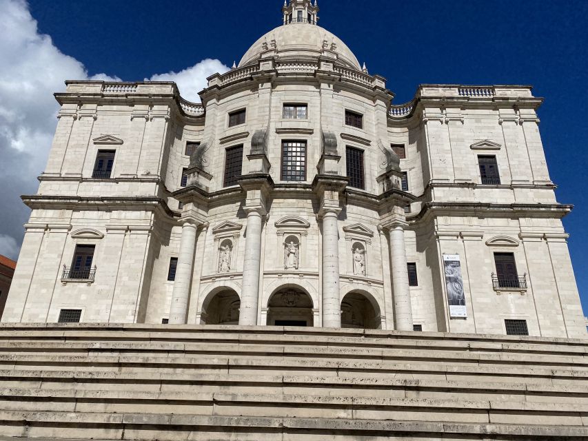 Lisbon: Half Day Complete City Highlights Tour by Tuk Tuk - Accessibility and Age Restrictions
