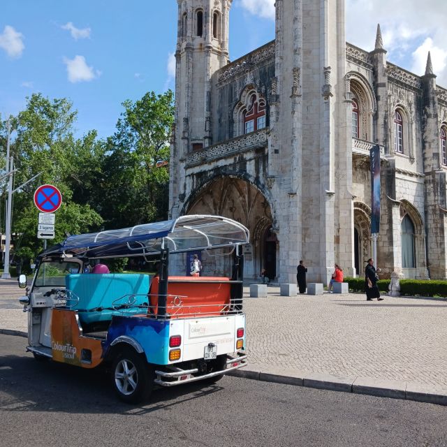 Lisbon: Half-day Guided Sightseeing Tour by Tuk Tuk - Languages Offered
