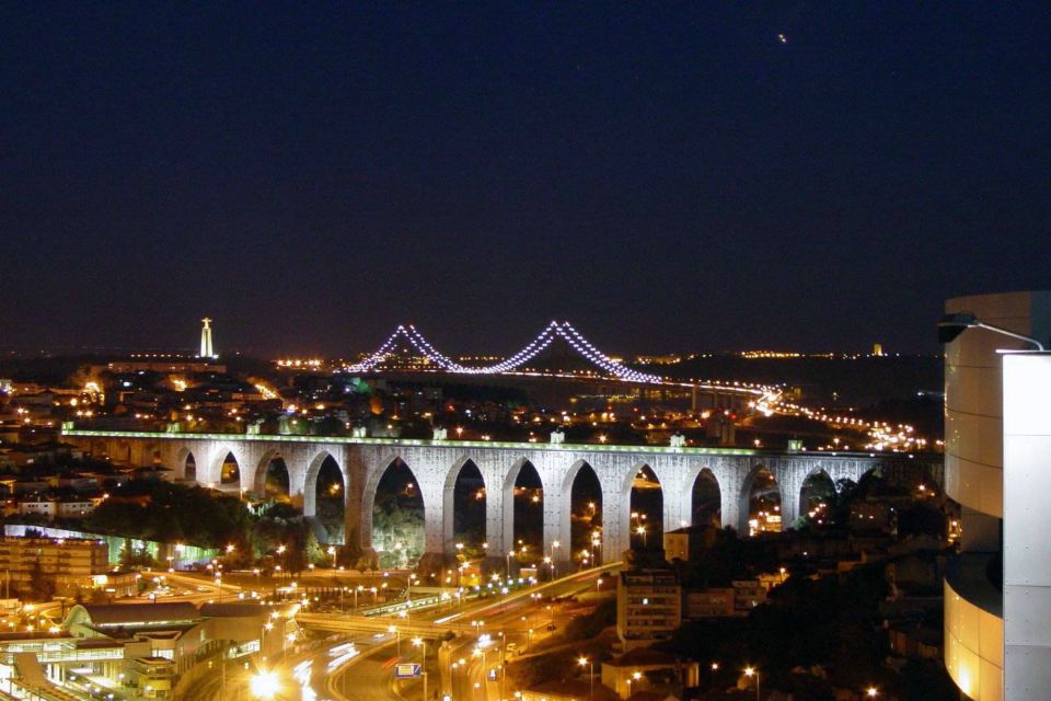 Lisbon: Half-Day Night Group Tour W/ Fado Dinner Show - Taste the Pastel De Belém