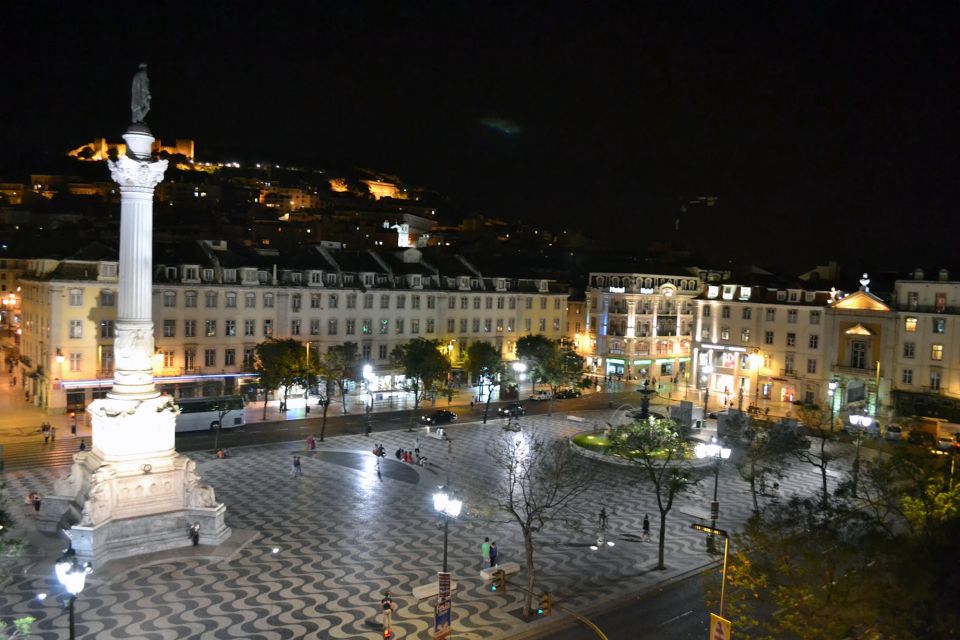 Lisbon: Half-Day Night Group Tour W/ Fado Dinner Show - Booking and Cancellation Policy