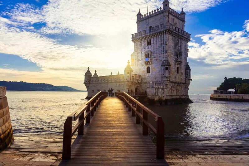 Lisbon: Historic City Tour by Tuk-Tuk - Key Points