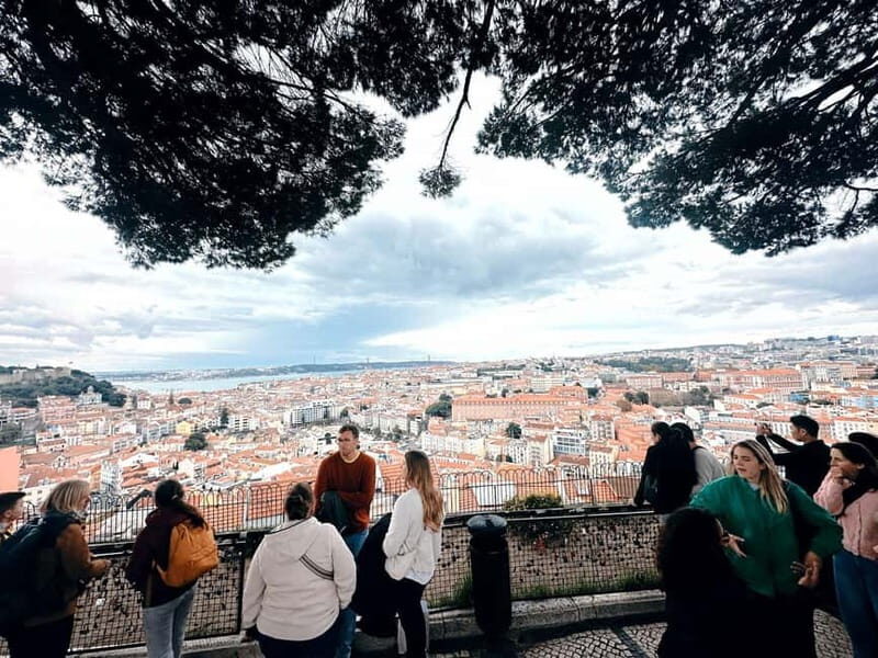Lisbon: Historical Tour with a vintage Tuk Tuk - FAQs