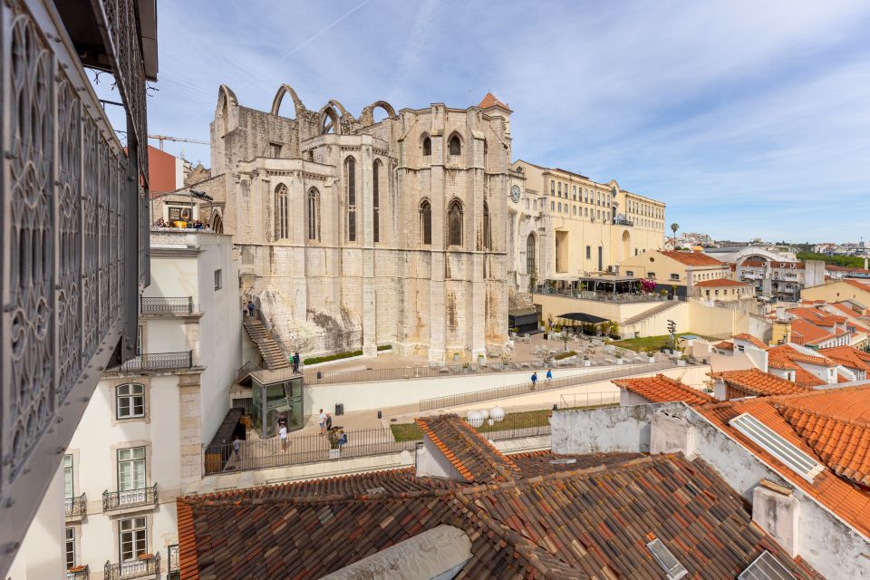 Lisbon: History, Stories and Lifestyle Walking Tour - Carmo Convent and Church