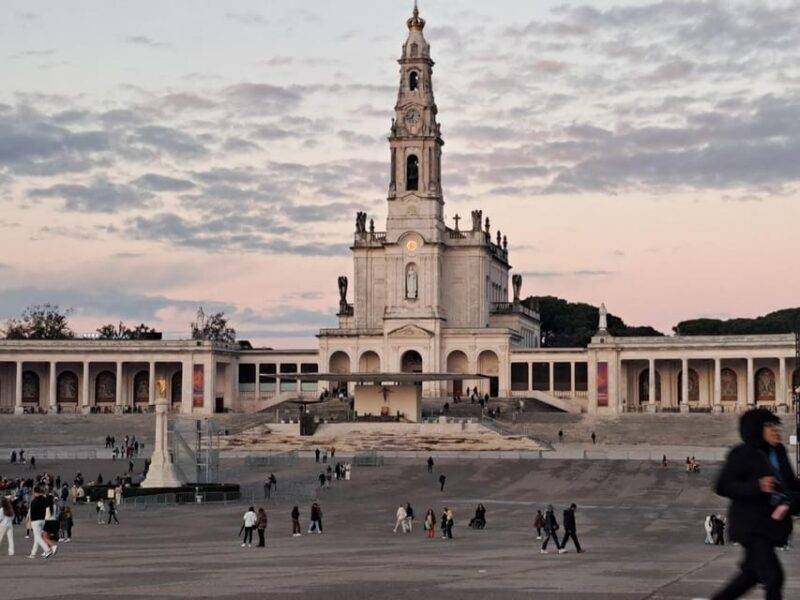Lisbon: Holy Miracle Church Santarem & Fatima Private Tour - Highlights of the Fatima Experience