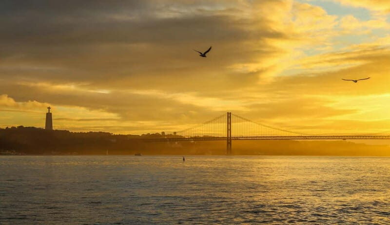 Lisbon: Iconic Landmarks Walking Tour - Who Should Consider This Tour?