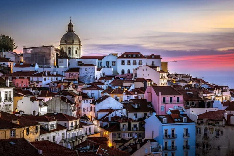 Lisbon in French, the French-speaking tuktuk. - Experiencing Lisbon in French on a Charming Tuk-Tuk Tour