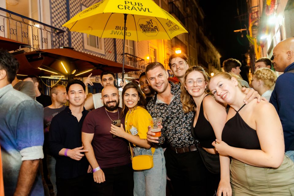 Lisbon Legendary Pubcrawl: 1h OpenBar, Shots, VIP Club Entry - Highlights