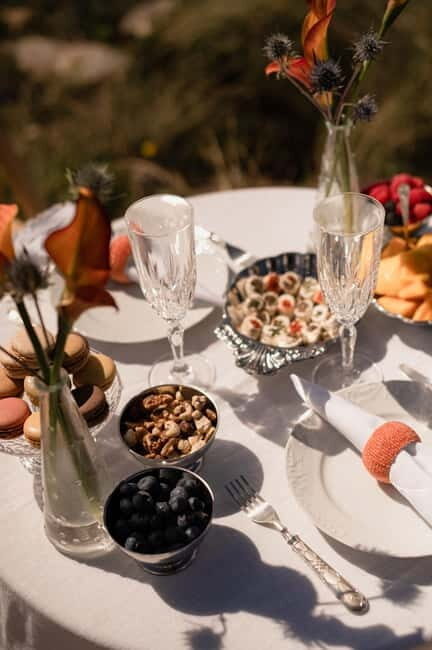 Lisbon: Luxury Vintage Picnic Experience - FAQ