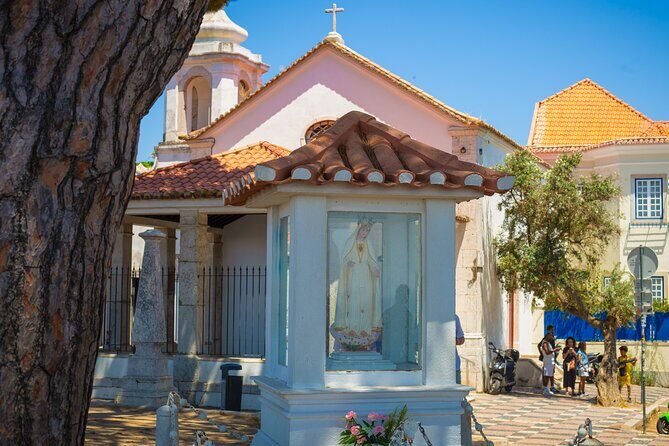 Lisbon Old Town Tuk Tuk Experience - What Is Included and What Is Not