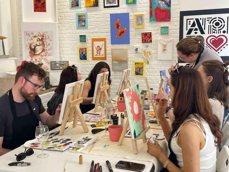 Lisbon: Painting Class in an Art Gallery - Key Points