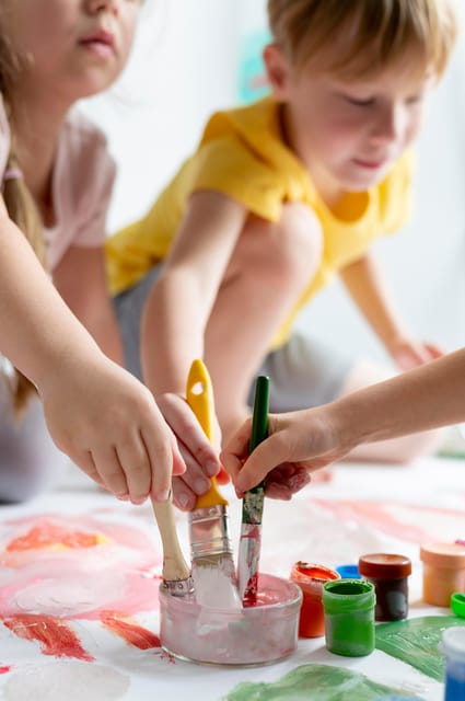 Lisbon: Painting Class in an Art Gallery - A Detailed Look at the Painting Class Experience  