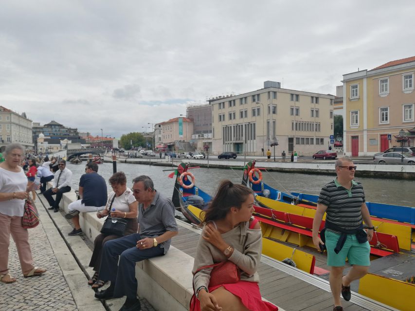 Lisbon: Porto Transfer With Obidos, Nazare, and Aveiro - Exploring Aveiros Canals