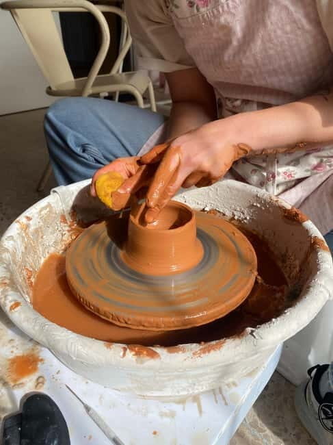 Lisbon: Pottery Wheel Lesson - Meditate With Clay - Key Points