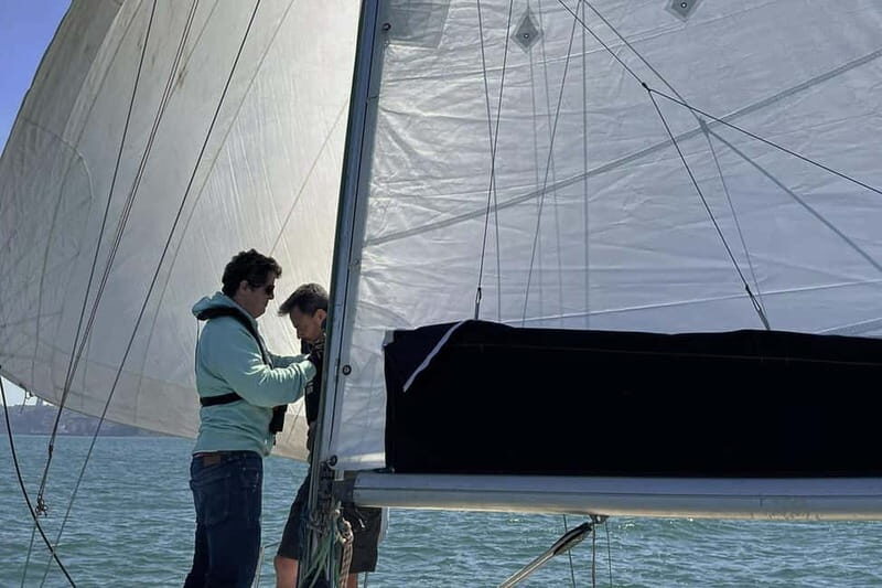 Lisbon: Private and personal sailing excursion - The Sailing Experience