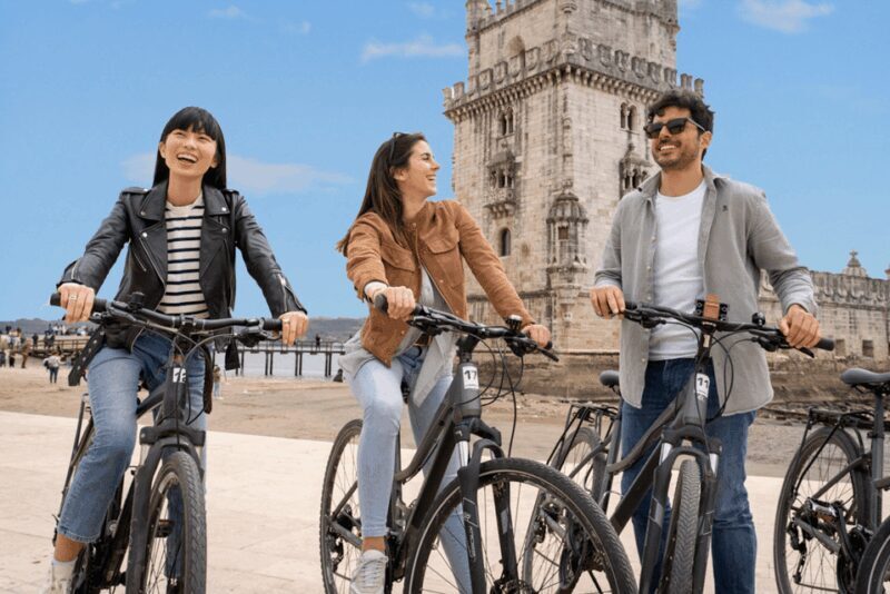 Lisbon: Private Boat Trip, Guided Walking Tour, Bike & Tram - Key Points