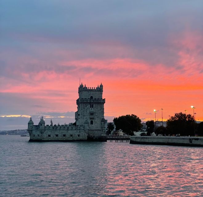 Lisbon: Private Catamaran Tour Along the Tagus River - Booking and Inclusion Details