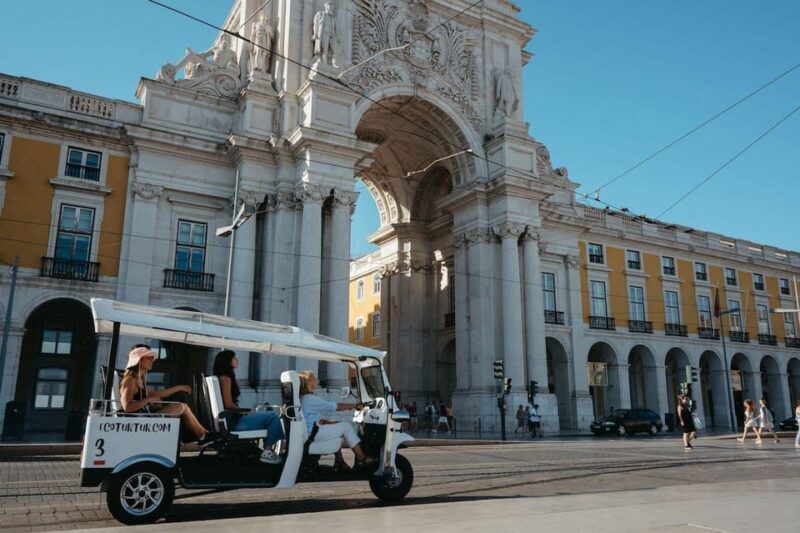 Lisbon: Private Christmas Lights Tour by Eco Tuk Tuk - Practical Considerations