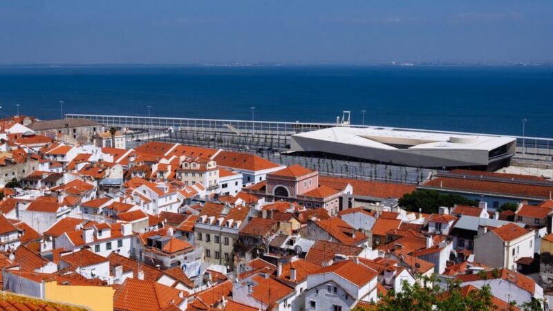 Lisbon: Private City Tour by Tuk-Tuk - FAQ
