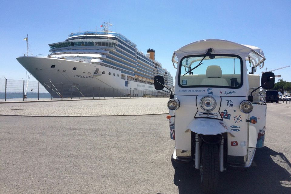 Lisbon: Private City Tour on an Electric Tuk-Tuk - Guided Live Commentary