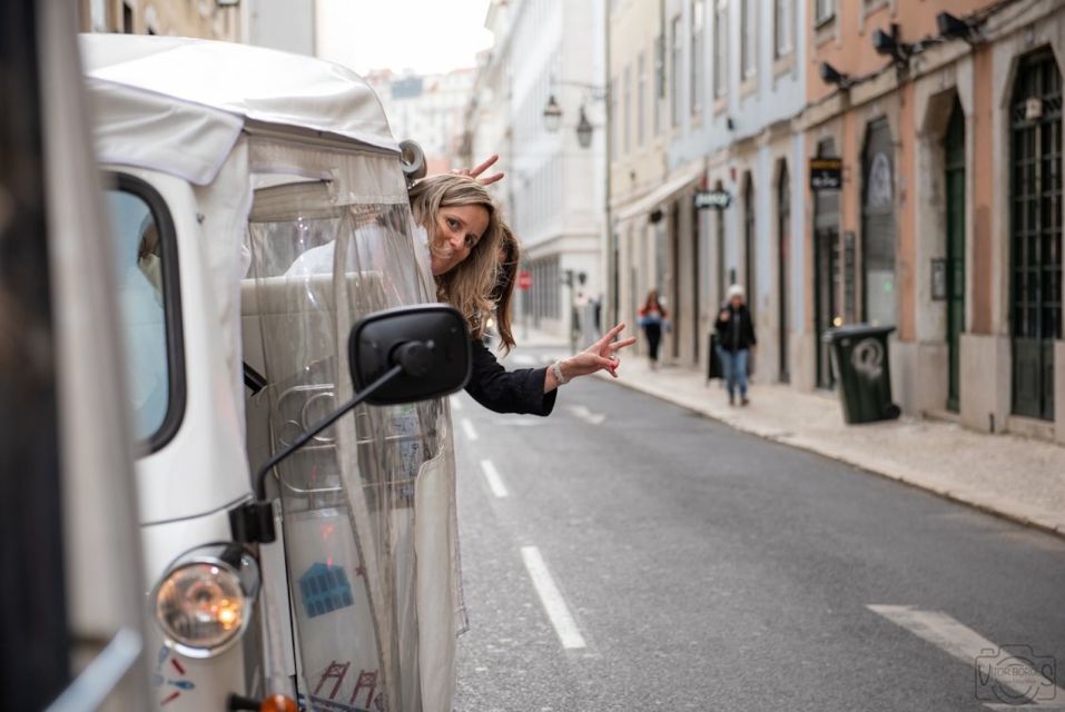 Lisbon: Private Food & Wine City Tour by Eco Tuk Tuk - Itinerary Highlights