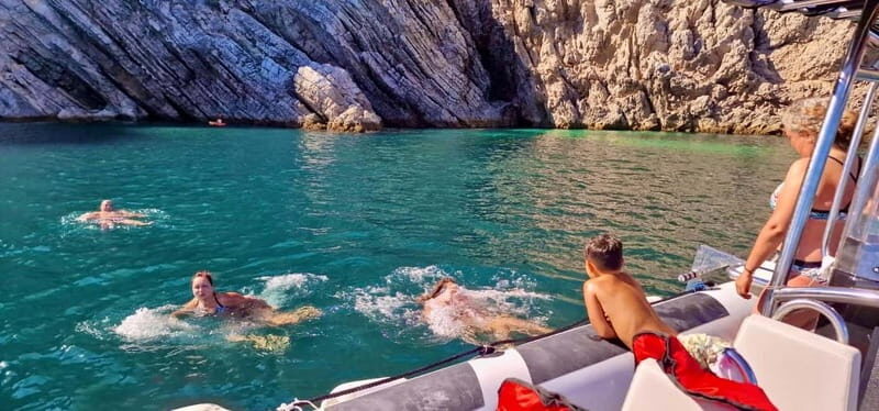 Lisbon: Private Full Day Arrábida & Sesimbra with Boat Tour - What Travelers Say