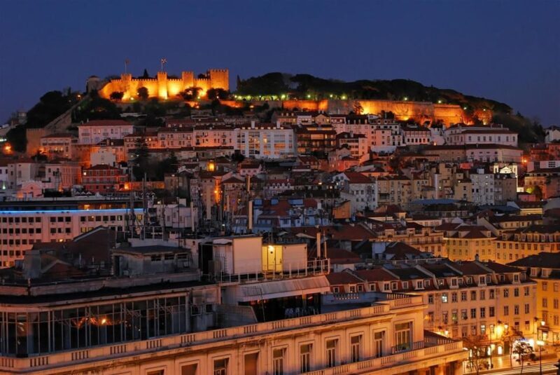 Lisbon: Private Lisbon by Night Tour with Local Guide - First Impressions: Who Is This Tour For?