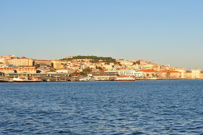 Lisbon Private Sailing Cruise, Drink Included (Options: 2h, 3h, 4h, 6h or 8h) - Beautiful Scenery and Swimming