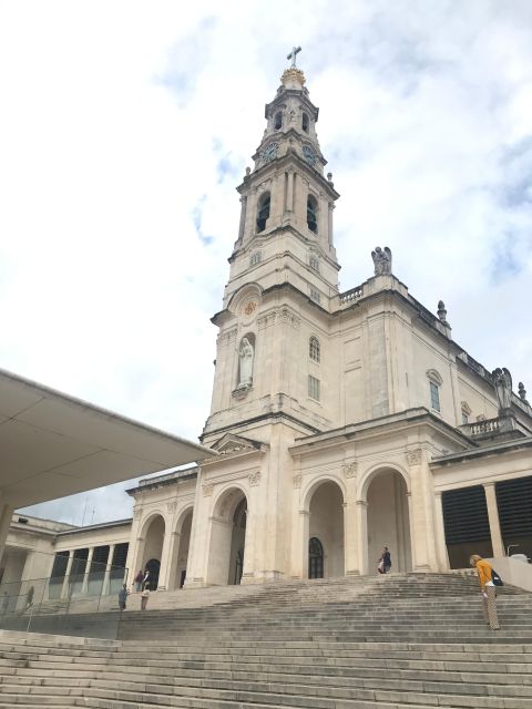 Lisbon: Private Sanctuary of Fátima Half-Day Guided Tour - Itinerary