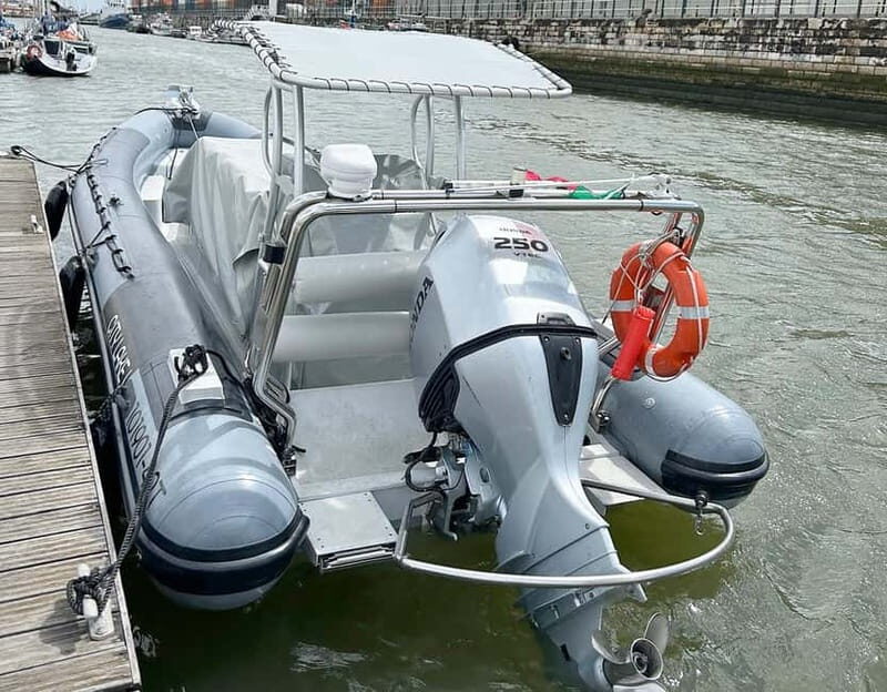 Lisbon: Private Speedboat Historical Tour - Comfort and Safety