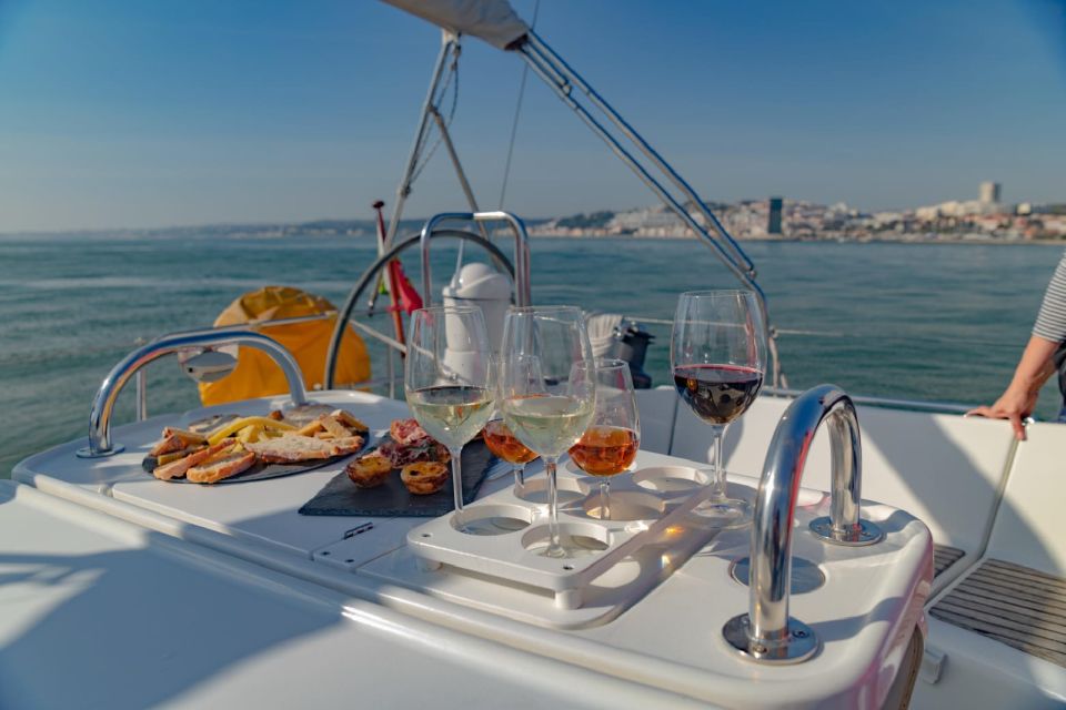 Lisbon: Private Tagus River Yacht Tour - Customer Reviews