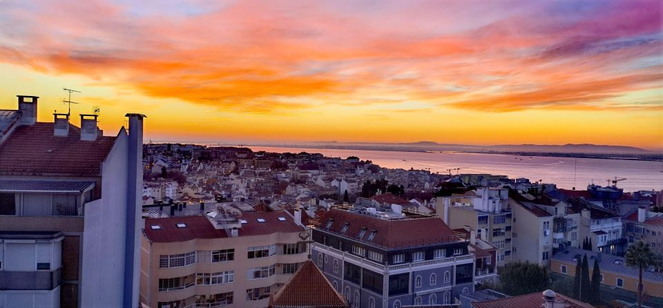 Lisbon Private Tour Full Day - Group Size
