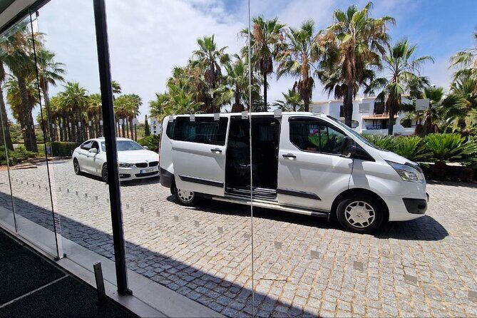Lisbon Private Transfers ( Vehicles up to 4 pax ) - Key Points