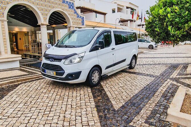 Lisbon Private Transfers ( Vehicles up to 4 pax ) - Booking and Cancellation