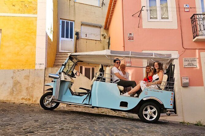 Lisbon Private TukTuk Tour with True Local Guide - What Travelers Say