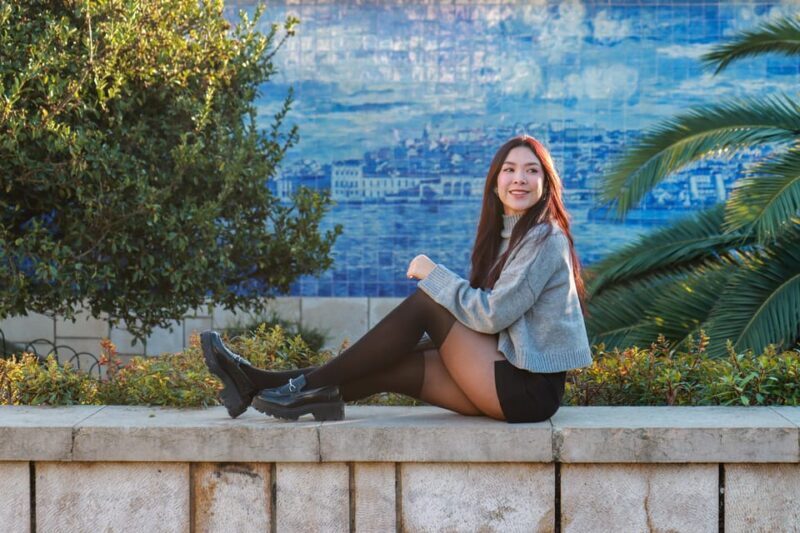 Lisbon: Pro Photoshoot in Alfama, the oldest neighborhood - The Sum Up