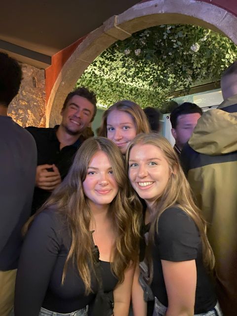 Lisbon: Pub Crawl With Unlimited Drinks and VIP Club Entry - Customer Experience