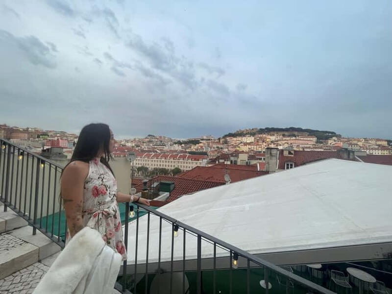 Lisbon : Rooftop Revelry: Sky Tour with 6 Rooftops & Drinks - The Experience in Practice: Pros and Cons