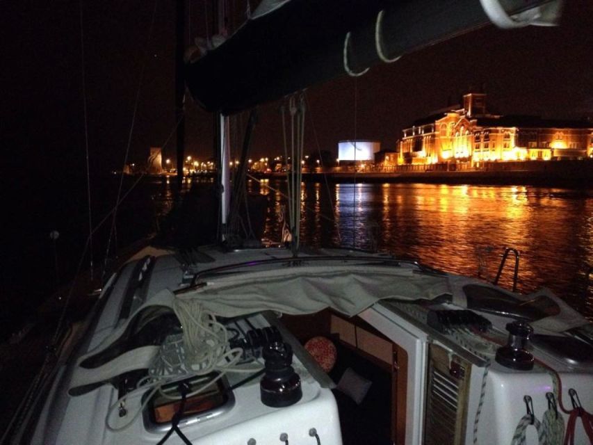 Lisbon: Sailing Tour by Night - Customer Reviews