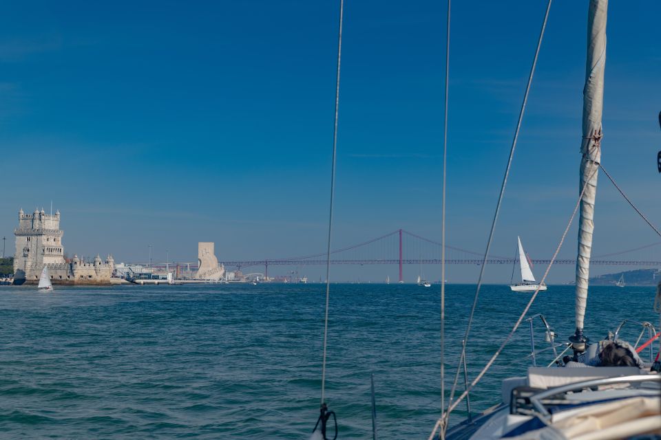 Lisbon: Sailing Tour in Tagus River | Private - Key Points