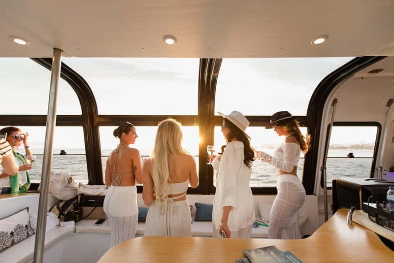 Lisbon: Sangria Vibes & DJ Cruise- Open bar on a Luxury Boat - The Experience in Detail  