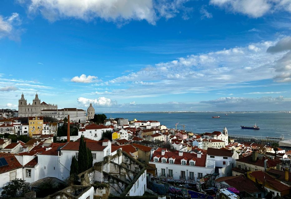 Lisbon: São Jorge Castle Skip-the-line Ticket - Key Points