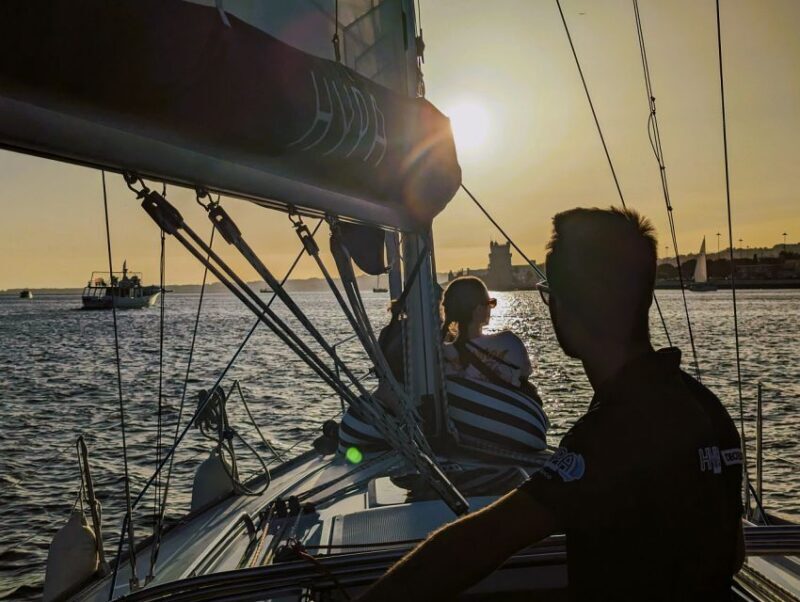 Lisbon: Scenic Day & Sunset Boat Tour with a Drink - A Detailed Look at the Experience