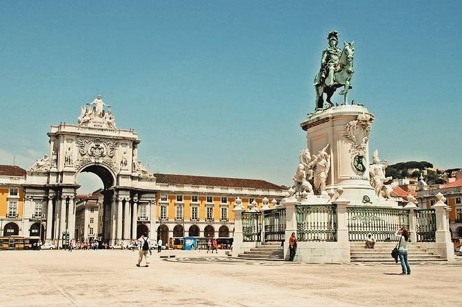 Lisbon Shore Excursion: Private Lisbon, Sesimbra and Arrábida With Wine Tasting - Highlights of the Experience