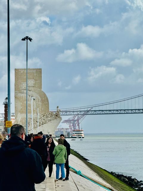 Lisbon: Sintra ,Cabo de Roca & Cascais sunset Full day tour - FAQ