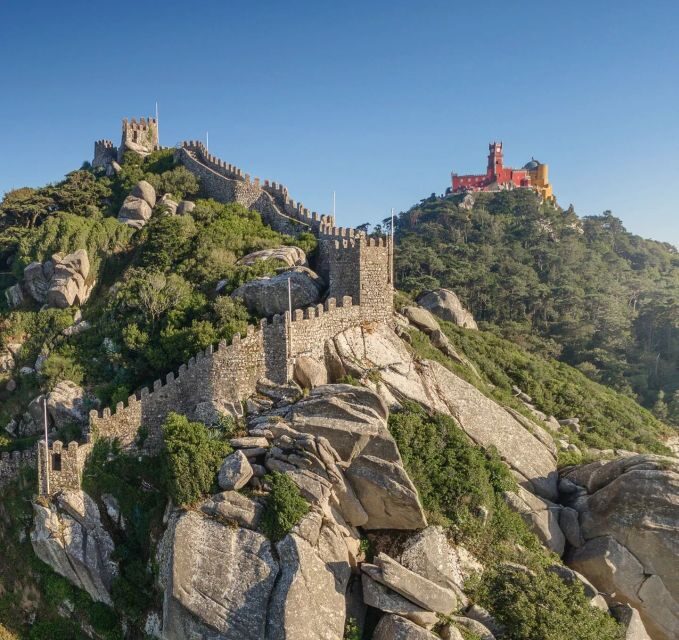 Lisbon: Sintra Half-Day Tour with Pena Palace & Regaleira - Fonte da Sabuga: A Photo Stop and Brief Visit