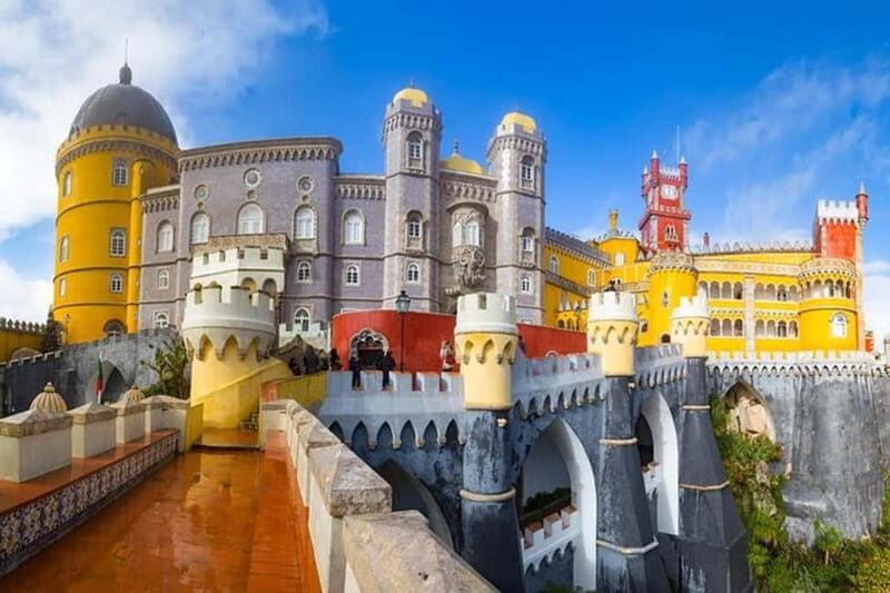 Lisbon: Sintra Tour with Optional Regaleira & Pena Gardens - Starting Point and Transportation