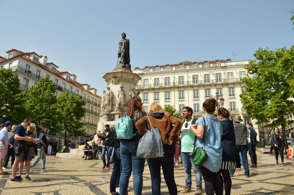 Lisbon: Starter Walking Tour to the Highlights in English - Rossio Square