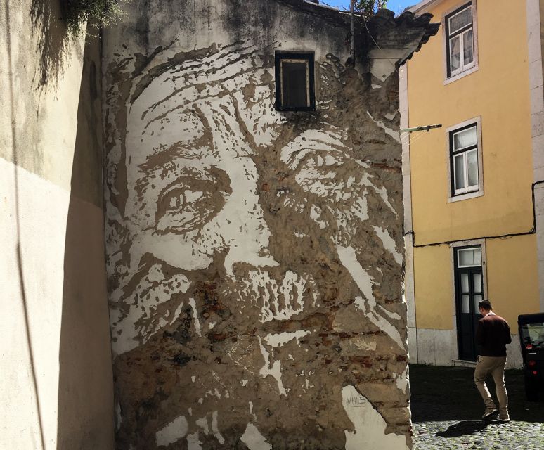 Lisbon: Street Art Tour - Experience Description