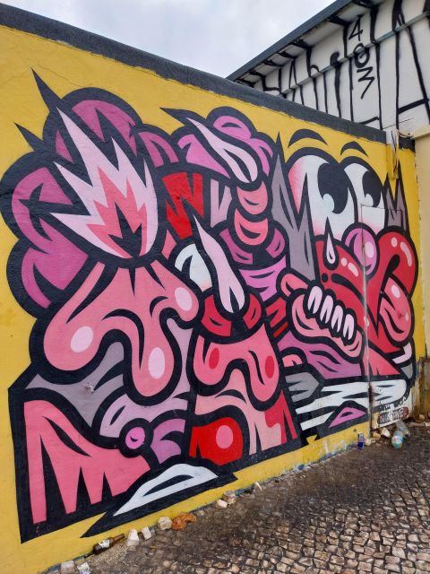 Lisbon StreetArt Walking Tour - Experience Features
